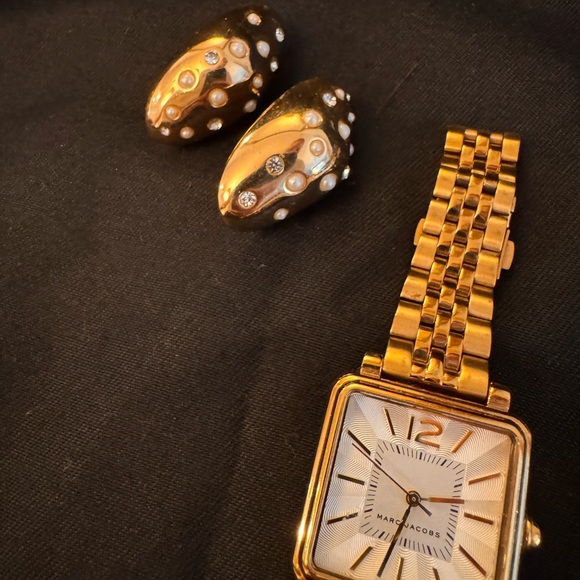 Elegant Gold and Silver Watch and Jewelry Bundle